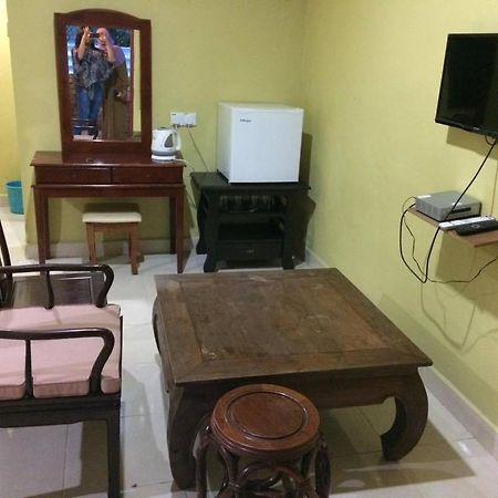 Bohok Guesthouse Pantai Cenang (Langkawi) Buitenkant foto