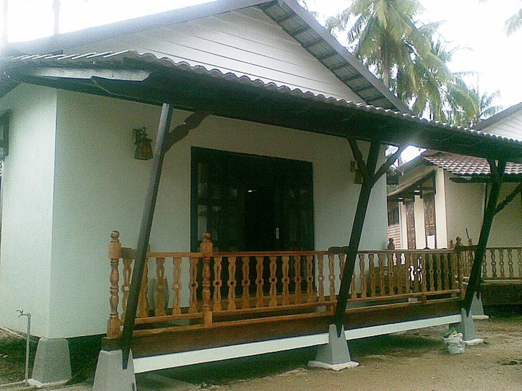Bohok Guesthouse Pantai Cenang (Langkawi) Buitenkant foto