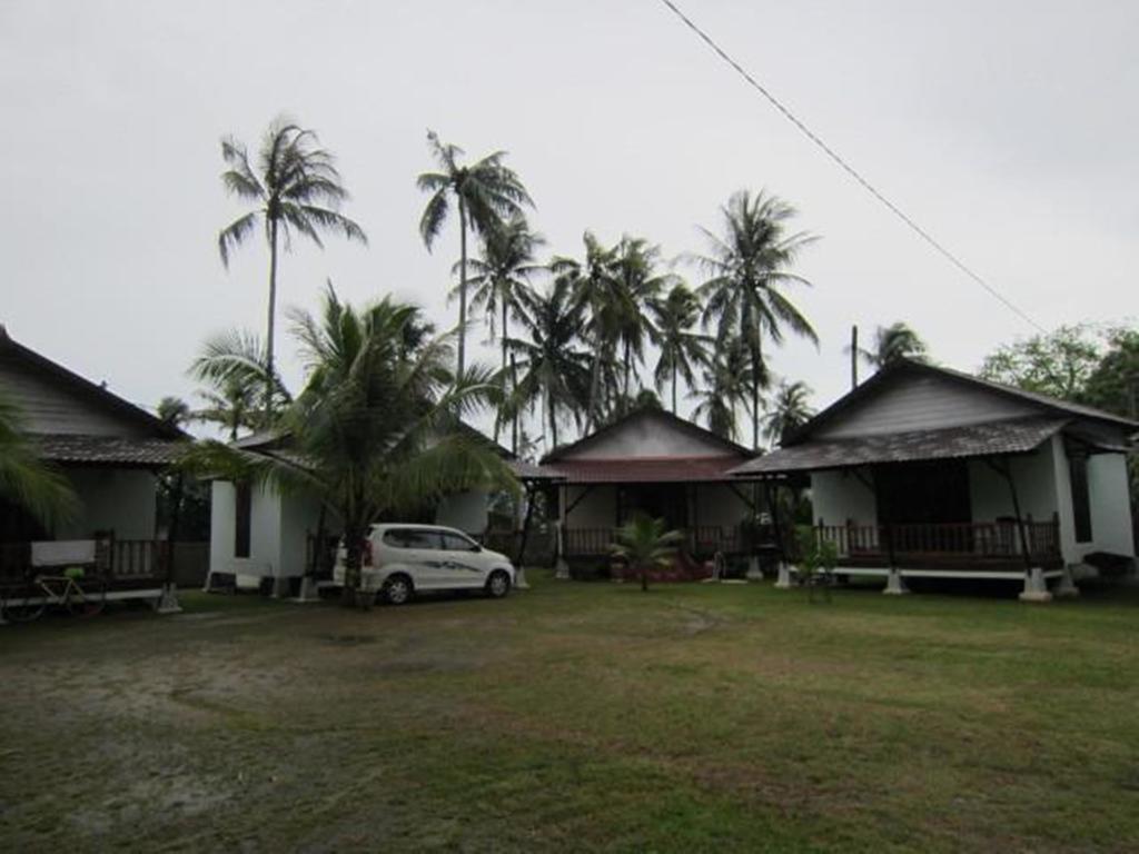Bohok Guesthouse Pantai Cenang (Langkawi) Buitenkant foto